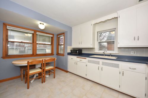 2860 77 St, Milwaukee WI 53219-2767 exterior