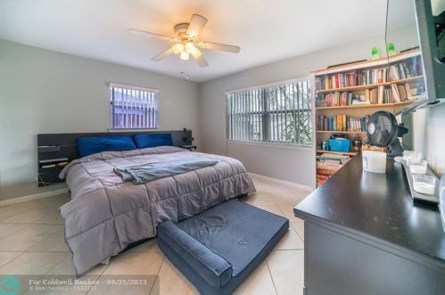 10100 Boynton Pl Cir, Boynton Beach FL  33437-2612 exterior