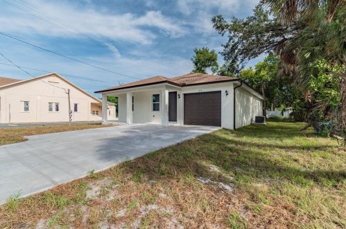 313 8th St, Lakeland, FL 33805-4819