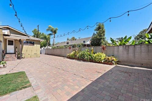 228 Waverly St, Orange CA  92866-1733 exterior