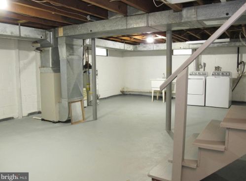 448 Willow Dr, Riverton NJ  08077-3420 exterior