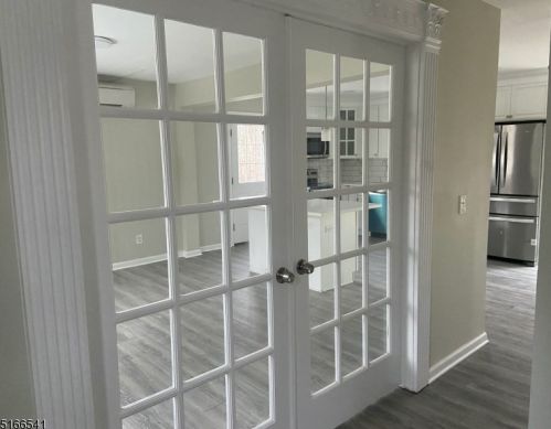 18 Berry Ln, West Milford NJ  07480-3632 exterior