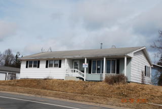 950 1 Ave, Chisholm MN  55719-1264 exterior