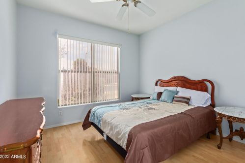 1492 Westchester Dr, Chandler AZ 85249-5091 exterior