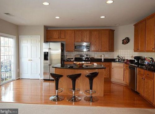 19267 Winmeade Dr, Leesburg, VA 20176-6513