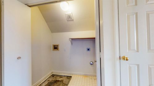 2216 Sunlit Ann Dr, Santa Rosa CA  95403-8146 exterior