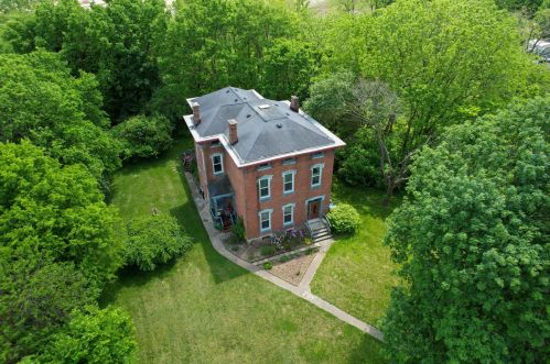 1571 Dyer Rd, Darbydale OH  43123-9738 exterior