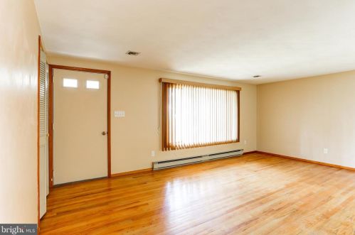 3 Annette Dr, West Enola PA  17025-1802 exterior