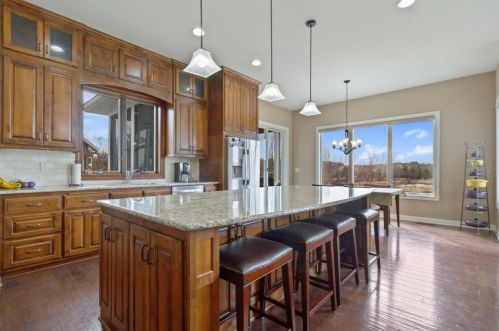 11856 Jamestown St, Minneapolis MN 55449-7526 exterior