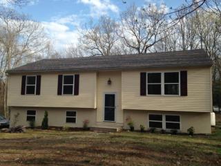 103 Blueberry Dr, Milford, PA 18337-9015