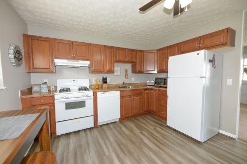 3823 Alba Ct, Cincinnati, OH 45241-2803