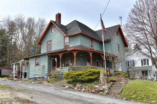 323 Liberty St, Hubbard, OH 44425-2132
