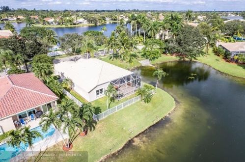 13072 18th Ct, Hollywood FL  33028-2511 exterior