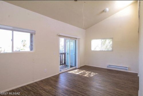 2221 Ralph Ave, Tucson, AZ 85712-3294