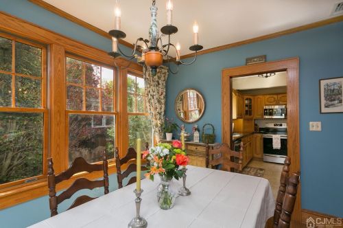 23 Bounty St, Metuchen NJ  08840-2501 exterior