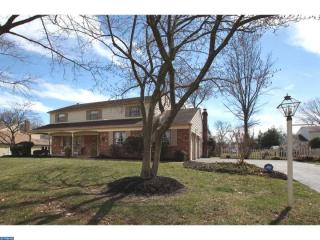 915 Lanyard Rd, Yardley, PA 19067-3013