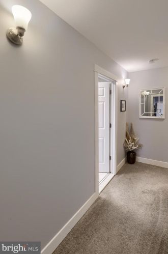 877 Prince St, Lancaster PA  17603-5811 exterior