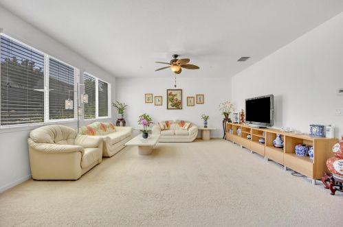5390 Otter Pond Way, Rancho Cordova, CA 95742-8174