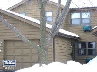 970 Manor Dr, Neenah, WI 54956-5106