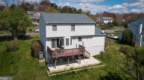 6608 Farmstead Ln, Fredericksburg VA  22407-1703 exterior