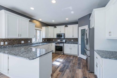 4079 Sunset Ter, Minneapolis, MN 55443-1201
