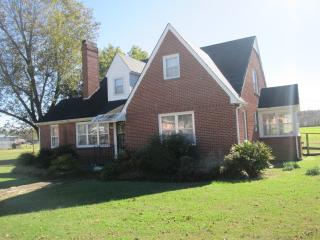 8540 Main St, Enville, TN 38332-2045