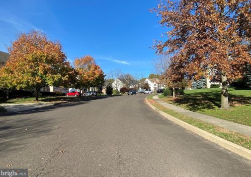 2123 Basswood Dr, Miquon PA 19444-2328 exterior