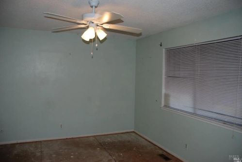 490 Nut Tree Rd, Vacaville CA  95687-3321 exterior