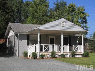 2421 Loftin Dr, Durham, NC 27704-4911