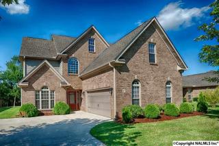 17 Nandina Ln, Huntsville, AL 35824-4036