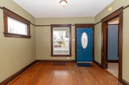 536 4th St, Mishawaka, IN 46544-2233