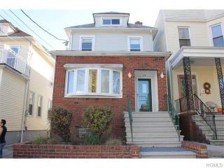 114 236th St, Bronx, NY 10470-2112