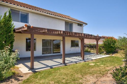 1201 Rippey St, El Cajon CA  92020-1741 exterior