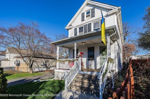 1507 Sewall Ave, Tinton Falls, NJ 07712-6335