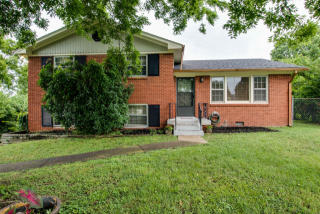 411 Starliner Ct, Nashville, TN 37209-2812