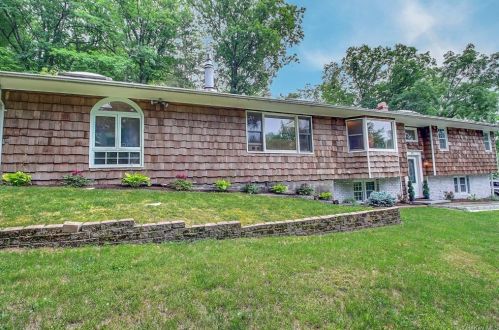 22 Northside Ln, Greenwood Lake, NY 10925-2804