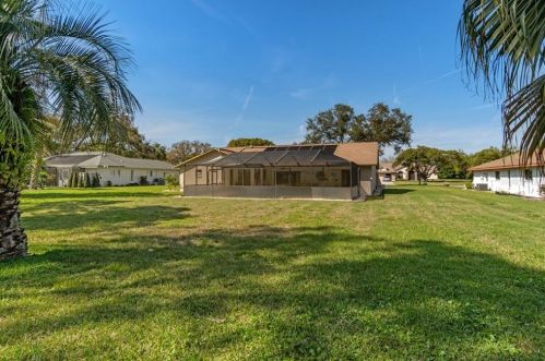 10208 Hoover St, Brooksville FL  34608-7137 exterior