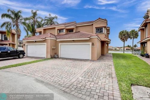 8262 191st Ln, Hialeah, FL 33015-5357