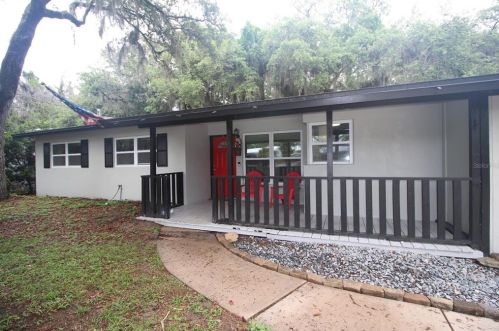 75 Williams Ave, Titusville, FL 32796-2523