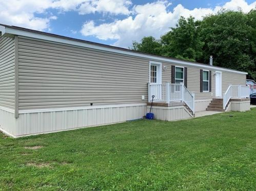 47 Hidden Valley Dr, Finleyville, PA 15332-9414