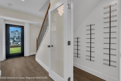 1217 Niihau Dr, Lacey NJ  08731-4702 exterior