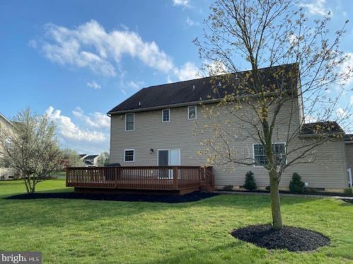 55 Kings Ct, Swedesboro NJ  08085-5033 exterior