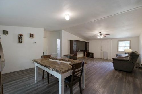 16501 Williams Rd, Conroe TX 77303-3496 exterior