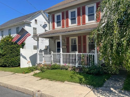 336 Blaine St, Bangor PA  18013-2108 exterior