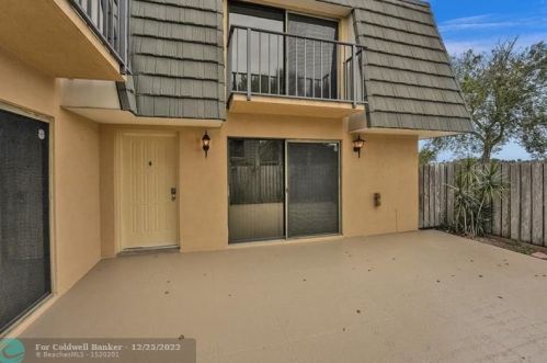 1316 13th Way, West Palm Beach, FL 33407-6658