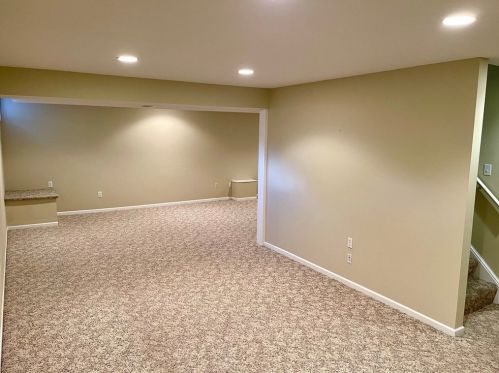 3320 Long Branch Dr, New Castle PA  16105-2926 exterior