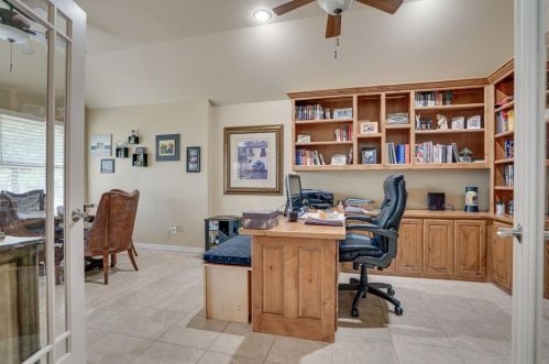 9509 Orangewood Trl, Denton TX 76207-8623 exterior