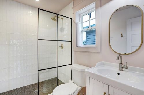 1311 13 St, Galveston TX 77550-8206 exterior