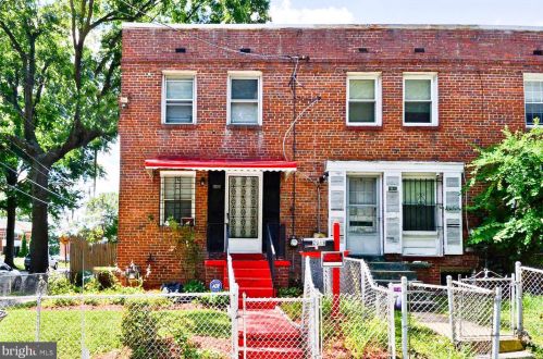 2319 Savannah St, Washington, DC 20020-1907