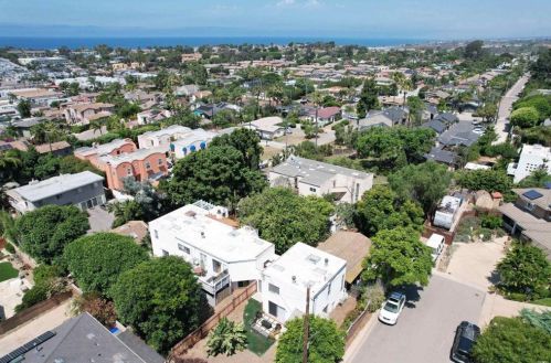 273 Hillcrest Dr, Encinitas CA 92024-1562 exterior